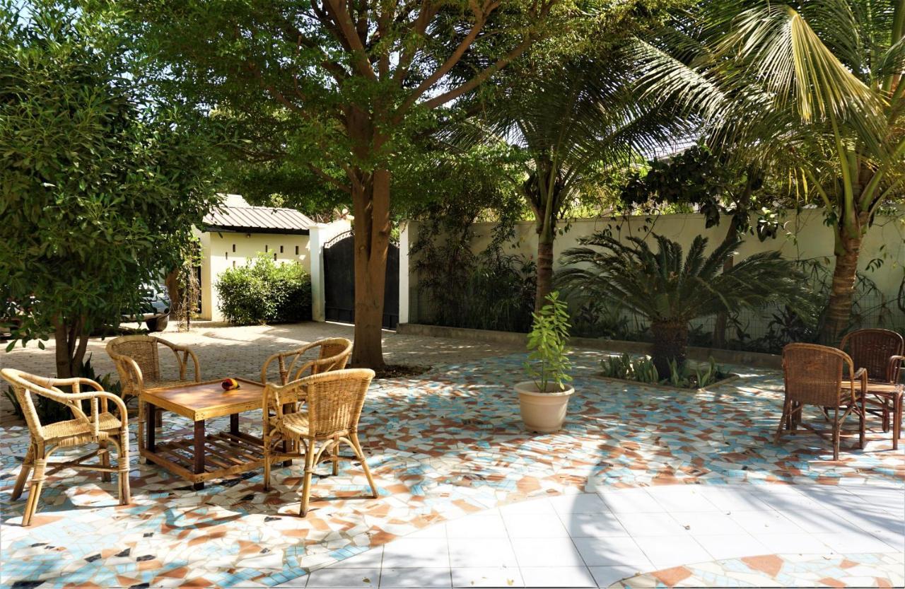 B & B Villa Calliandra Bijilo Екстер'єр фото