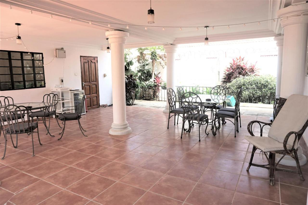 B & B Villa Calliandra Bijilo Екстер'єр фото