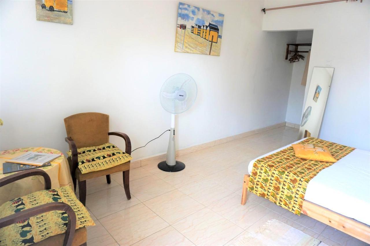 B & B Villa Calliandra Bijilo Екстер'єр фото